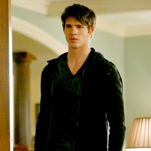 Steven R. McQueen, Vampire Diaries Steven R. McQueen, Vampire Diaries